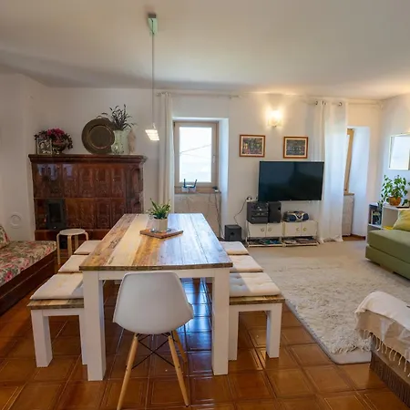Violet's Place Apartment *