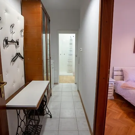 Violet's Place דירה