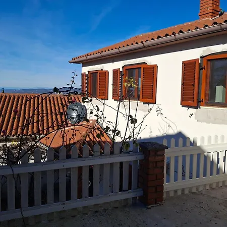 Апартаменты Violet's Place Crni Kal