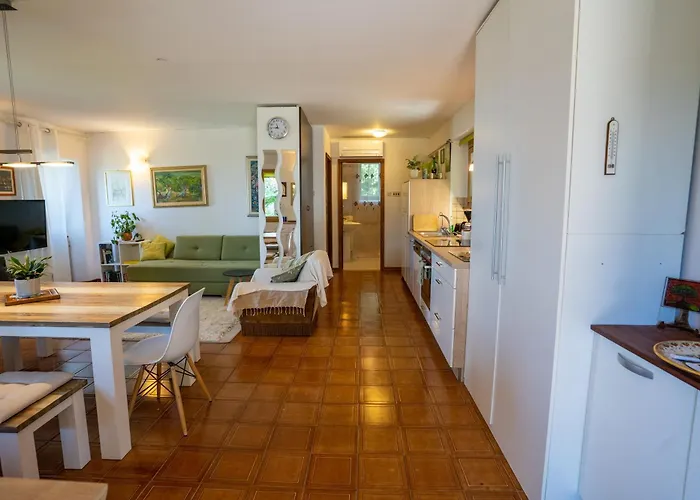 아파트 Violet's Place